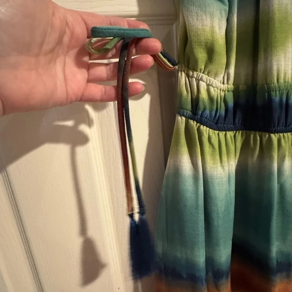 Taylor women’s halter dress fully lined - Picture 2 of 6